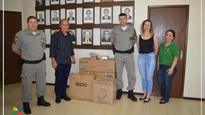 Materiais repassados a BM de Crissiumal