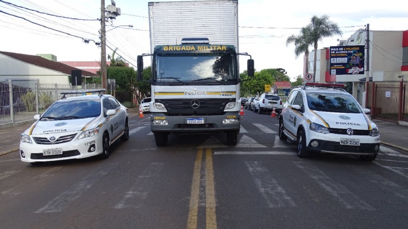 Brigada Militar recebe do Ministério Público viaturas provenientes de apreensões