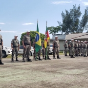 Tropa do 8º BPM postada para a passagem de comando