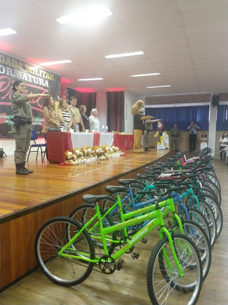 Bicicletas foram sorteadas entre os alunos participantes