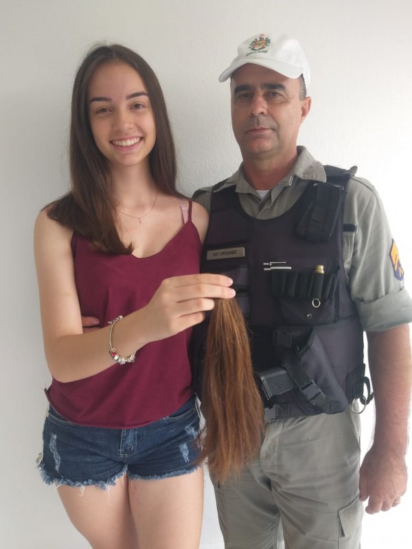 Raissa doação de cabelo Cerro Largo