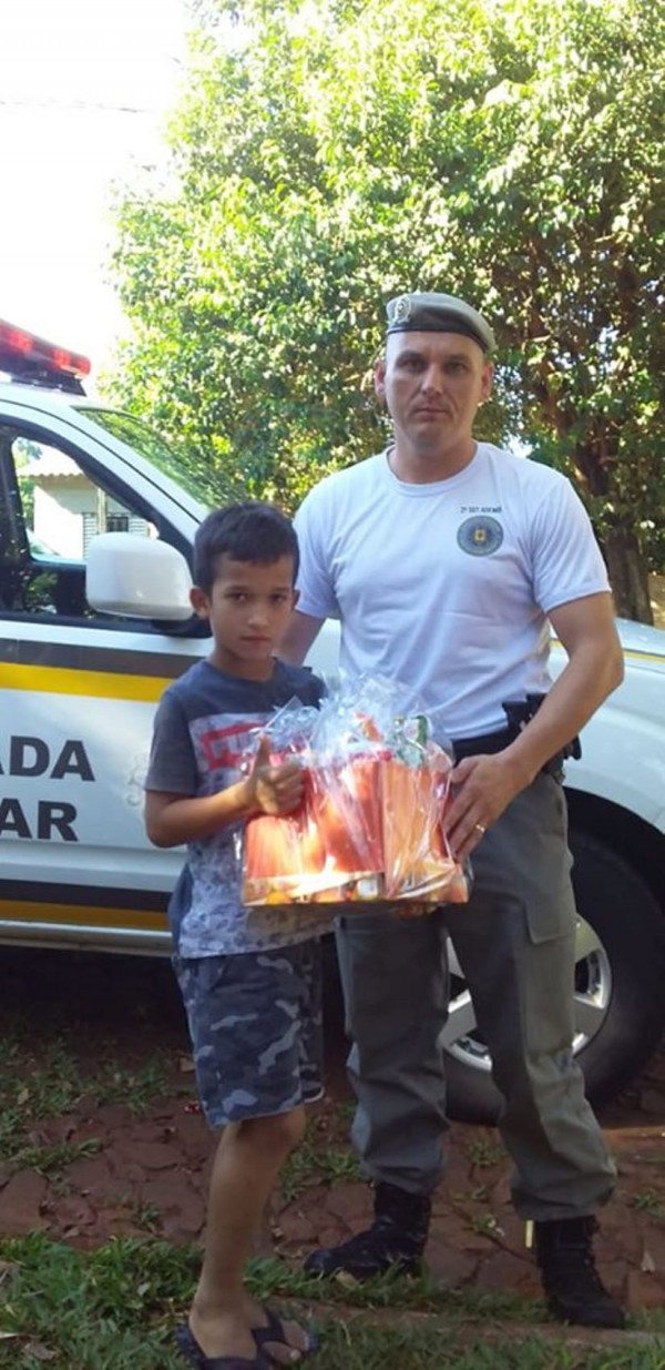 Policial Militar atende cartinha de criança em São Luiz Gonzaga