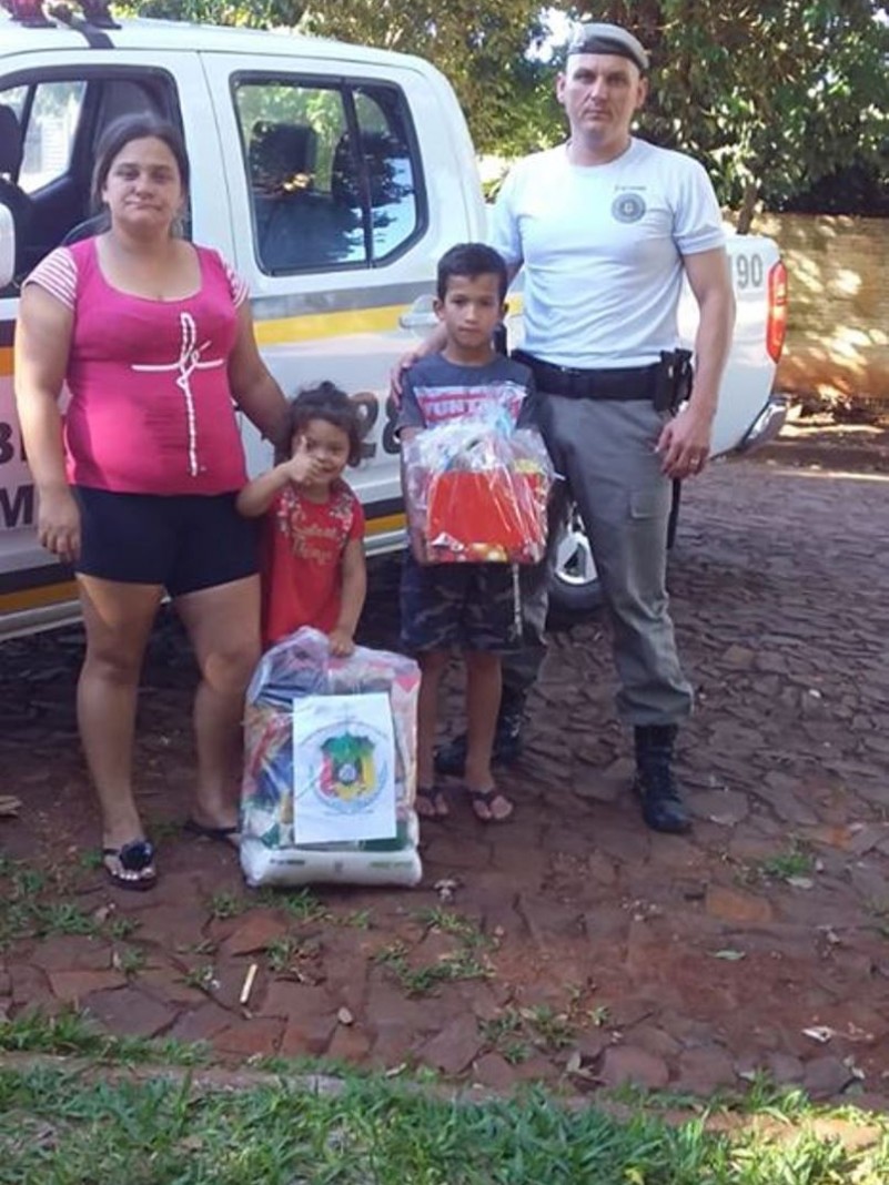 Policial Militar atende cartinha de criança em São Luiz Gonzaga