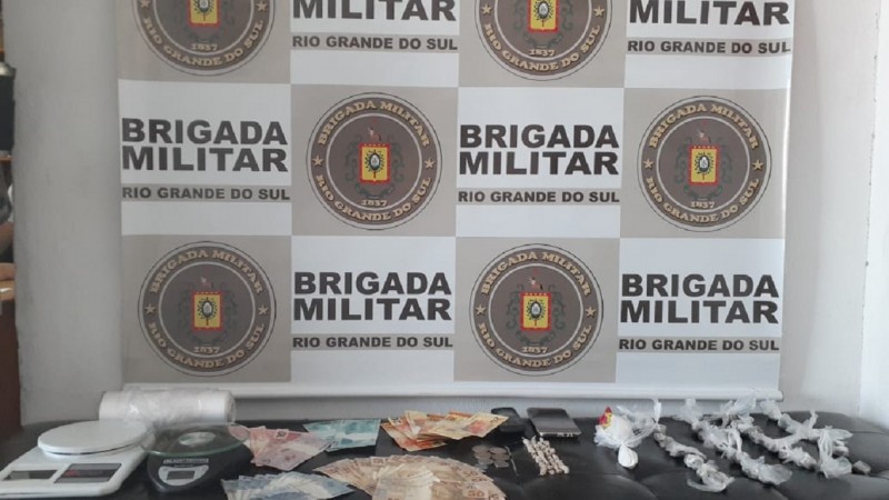 Crack, maconha e cocaína apreendidos