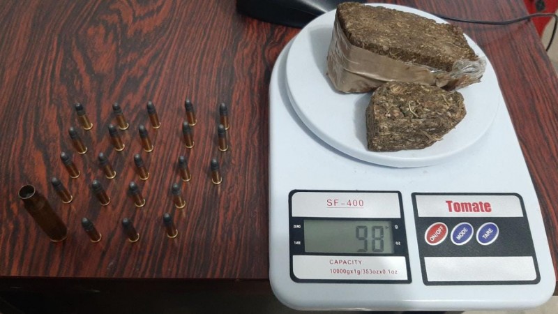 Droga, balança e munições