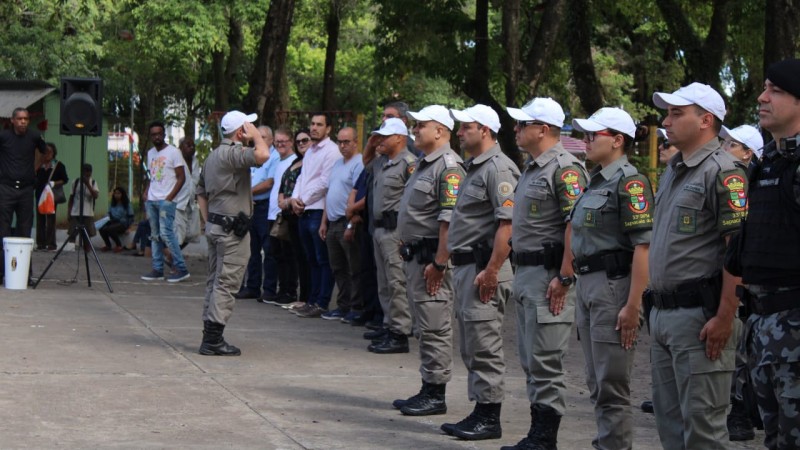 solenidade na praça central