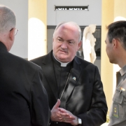  Bispo Diocesano de Caxias do Sul vistando ao quartel da  BM na cidade