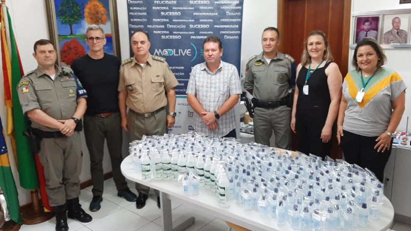 Brigada Militar do Vale do Rio Pardo recebe doação para policiais militares em combate ao coronavírus
