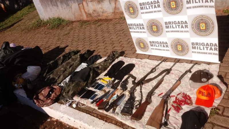 Bens apreendidos após roubo em residência em Miraguaí