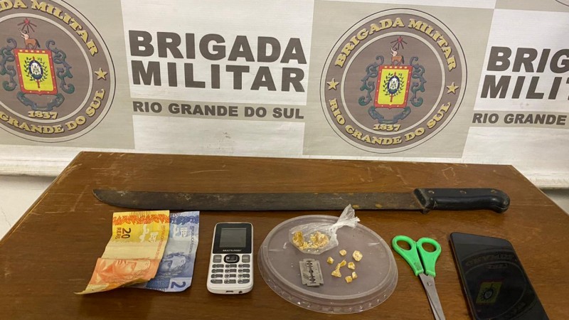 drogas, dinheiro e demais materiais apreeendidos