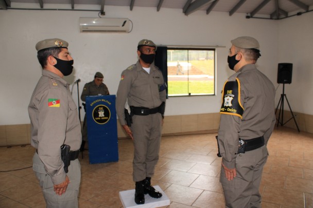 Major Aurélio (esquerda) deixa Esfes para assumir comando do 2º BPAT