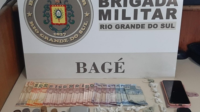 dinheiro, drogas e celulares