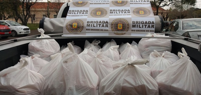 alimentos na viatura