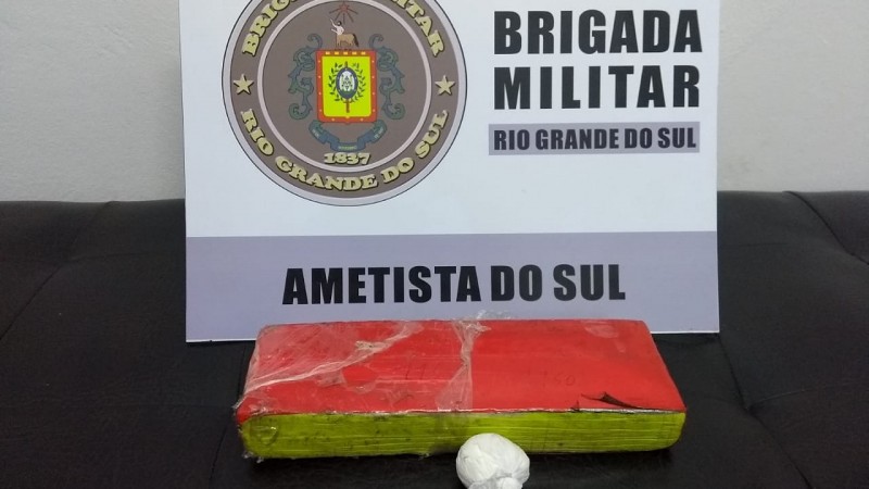 37°BPM prende homem por tráfico em Ametista do Sul