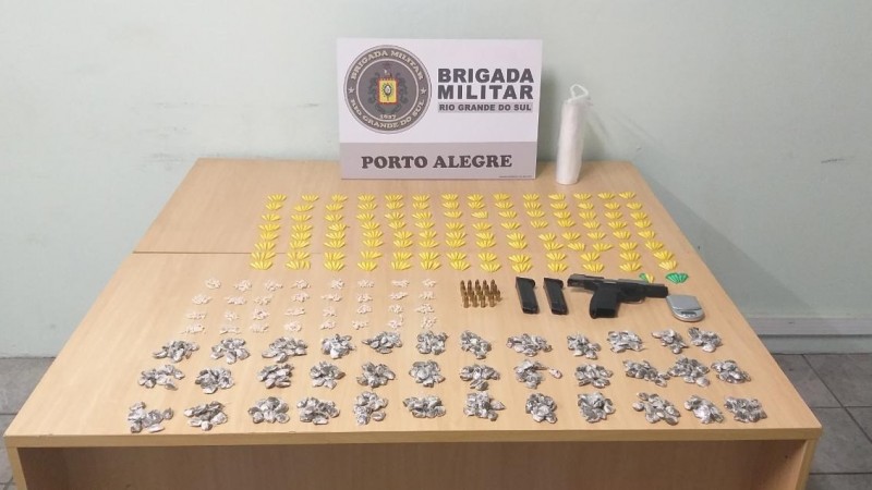 mulher porte tráfico