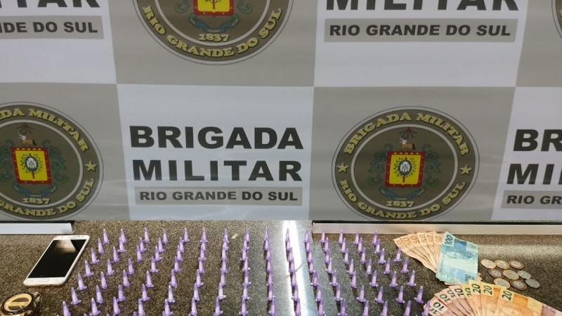Porções de cocaína apreendidas