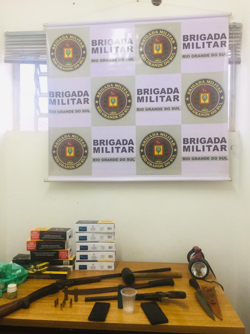 Apreensão de armas e carnes sem procedência 04mar21
