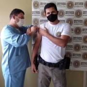 Vacinação contra o coronavírus em profissionais da segurança pública