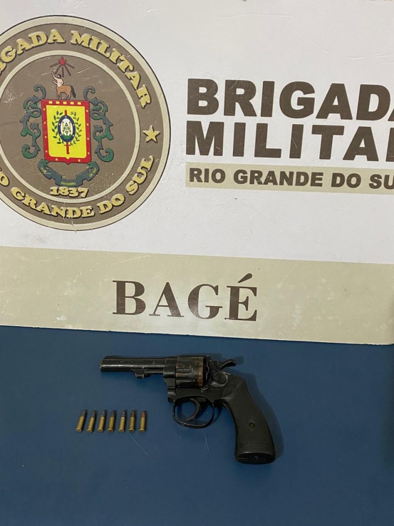 revolver e munições