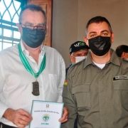 Entrega da Comenda do Comando Ambiental da Brigada Militar