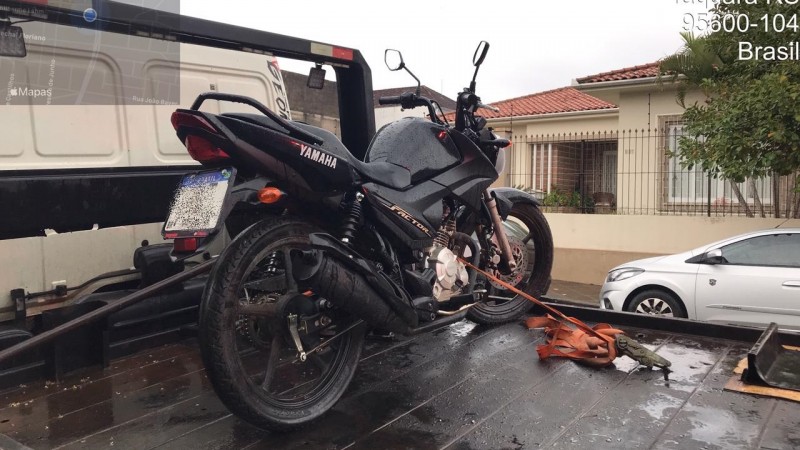 motocicleta apreendida