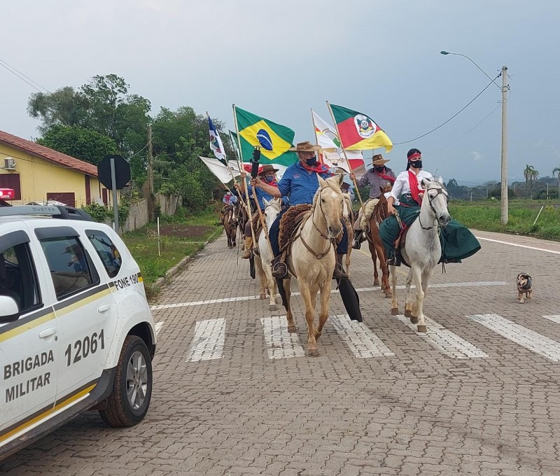 cavalgada em Nova Santa Rita