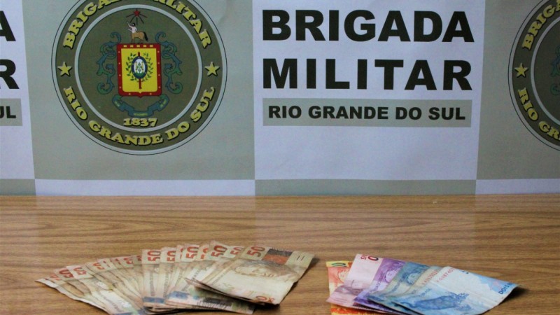 Dinheiro recuperado de ocorrência de furto