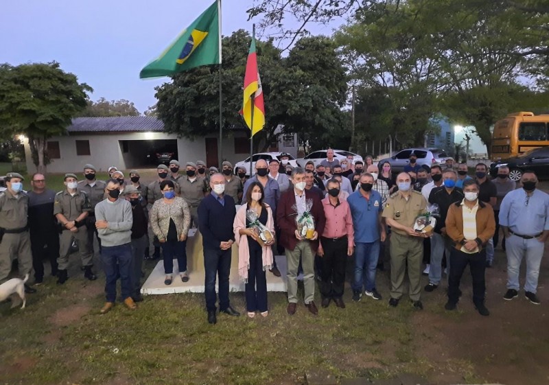 BM reinaugura posto policial comunitário no Distrito de Rincão Del Rey em Rio Pardo e ganha viatura