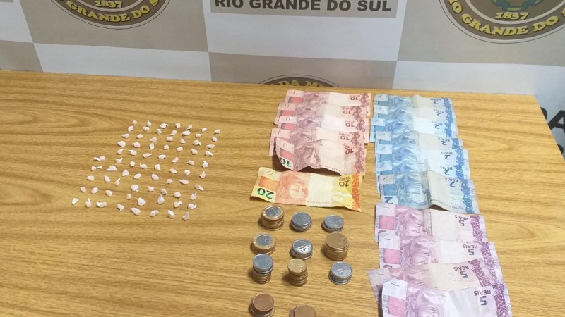 15° BPM prende mulher por tráfico de entorpecentes em Canoas