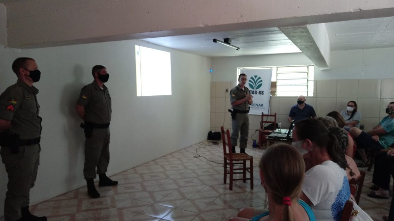 Brigada Militar realiza reunião comunitária no Sindicato de Trabalhadores Rurais de Três Passos.
