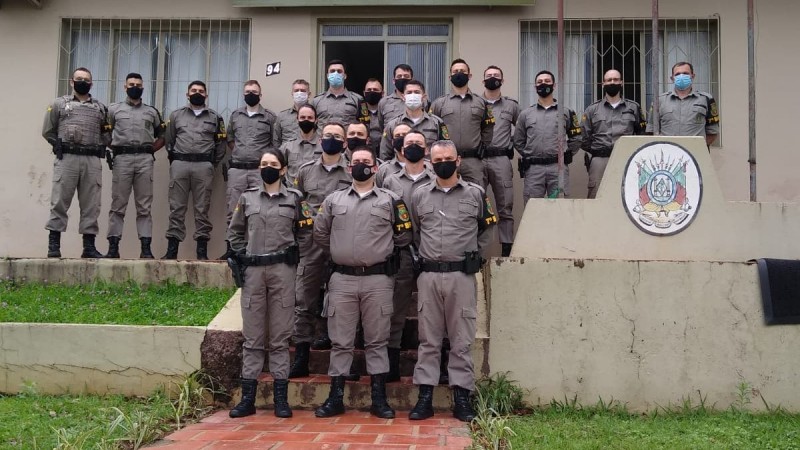 Comando do 7° BPM apresenta nova Comandate de Tenente Portela ao efetivo