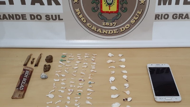Brigada Militar prende duas mulheres por tráfico de drogas em Tenente Portela
