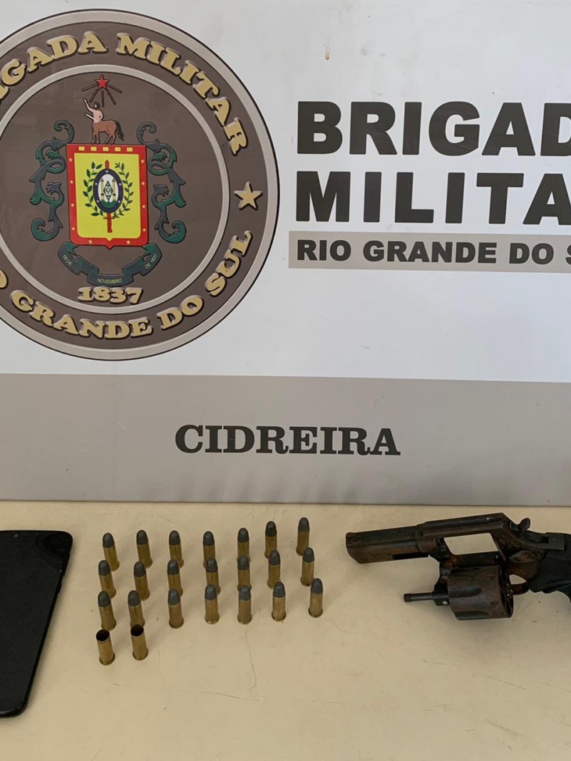 Armas e munições apreendidas