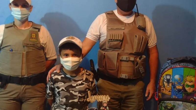 Brigada Militar faz surpresa para aniversariante em Três Passos