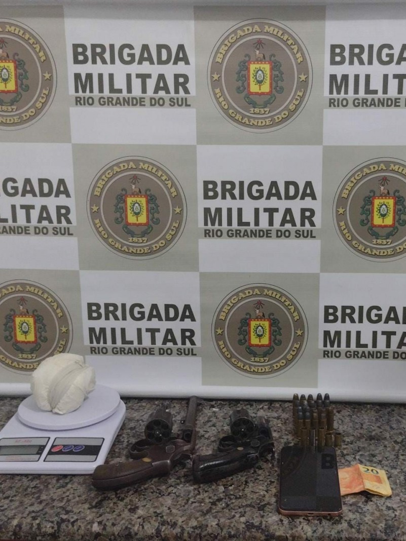 BM de Rosário do sul prende dois homens por porte ilegal de arma de fogo