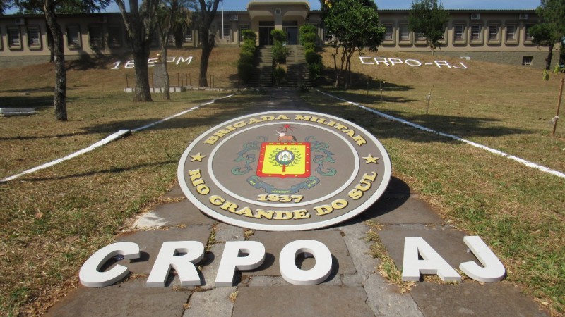 Comandante-Geral participa de solenidade de entrega de comendas no CRPO - Alto do Jacuí