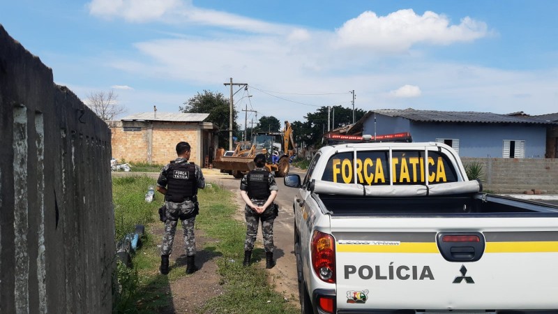 Policiamento no bairro Guajuviras