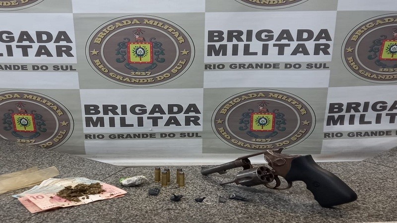Apreens&atilde;o arma e drogas For&ccedil;a T&aacute;tica 29&ordm;BPM