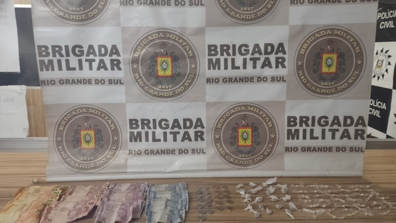 1° BPAF prende mulher por tráfico de drogas