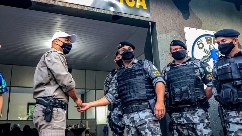 Momento especial da solenidade, da abertura oficial e entrada da tropa na sede