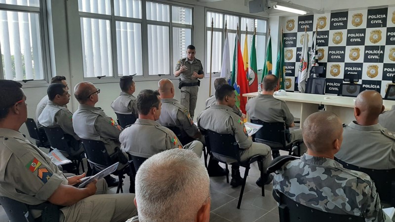Reunião qualificação com sargentos do 15º BPM