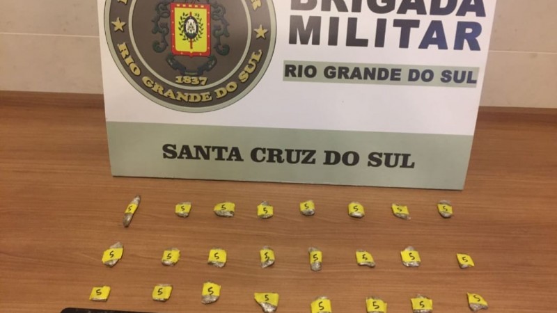 BM de Santa Cruz do Sul realiza apreensão de adolescente por tráfico de drogas