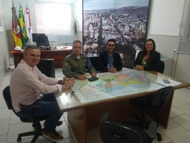 Comando Regional do Vale do Rio Pardo realiza visitas e entrevistas em Santa Cruz do Sul