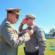 Medalhas de reconhecimento foram entregues durante a solenidade.