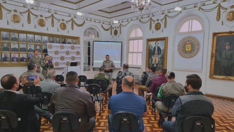 Brigada Militar reúne-se com representantes da Febrac