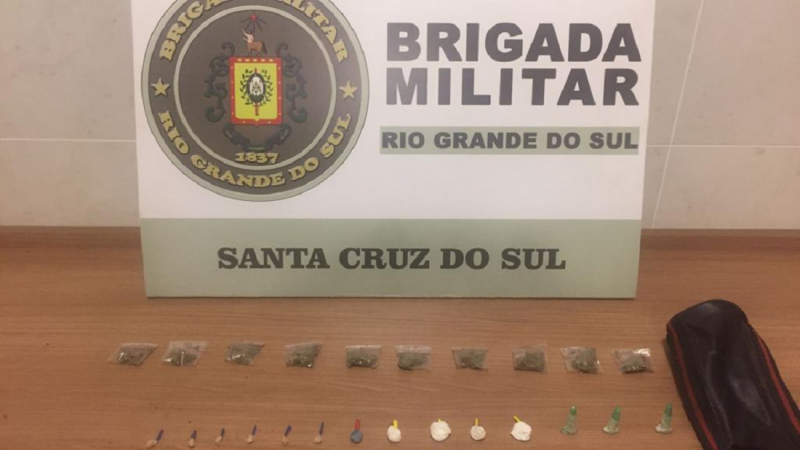 O 23º Batalhão de Polícia Militar (23º BPM), na tarde de quarta-feira (18/5), às 17h15, prendeu um homem de 39 anos, por tráfico de drogas, no bairro Pedreira.