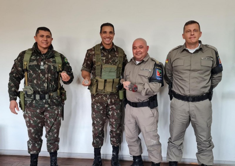 Comando do 2° BPAT recebe visita de representantes do Exército Brasileiro -  Brigada Militar