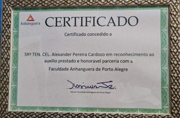 Certificado de reconhecimento ao comandante do 21ºBPM