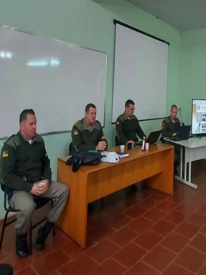 Comandante Regional realiza visita ao 7º BPM em Três Passos