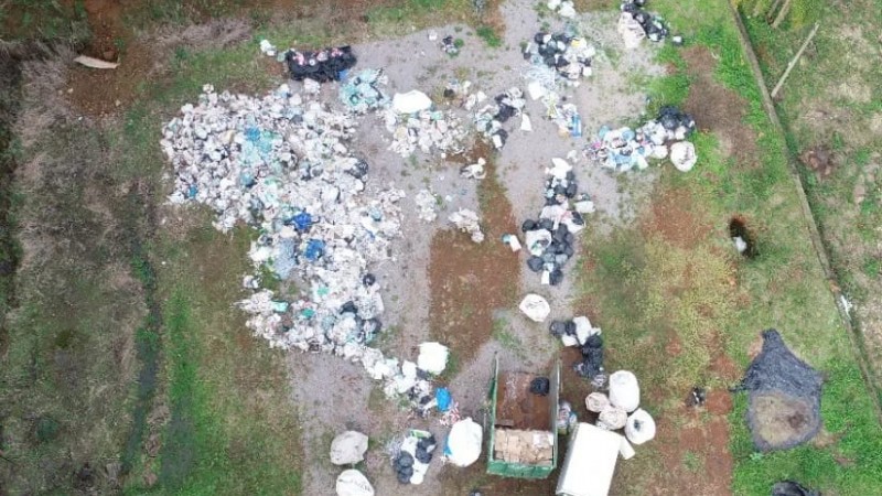 PATRAM de Bento Gonçalvez constata depósito de reciclagem a céu aberto em Vespasiano Correa